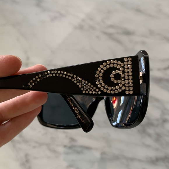 Salvatore Ferragamo Sunglasses with Swarovski - Picture 11 of 15